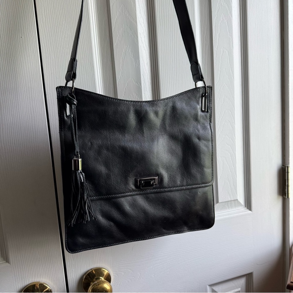 black pleather flat flap crossbody purse